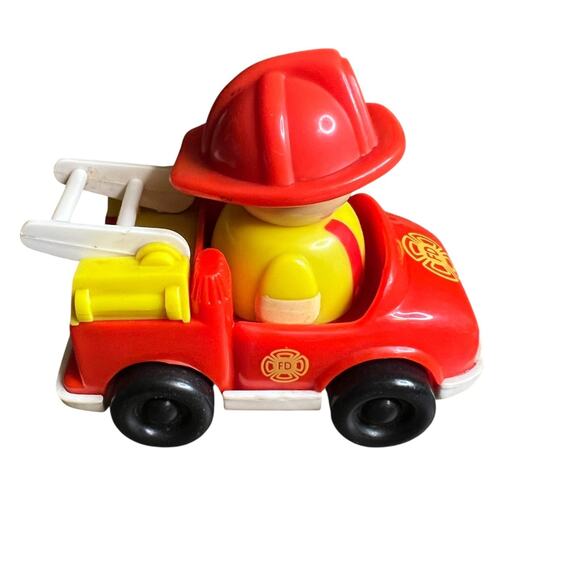 Ultra Rare Vintage 1992 Shelcore Toy Fire Rescue Truck W/ Fireman Combo Playset - Picture 5 of 9